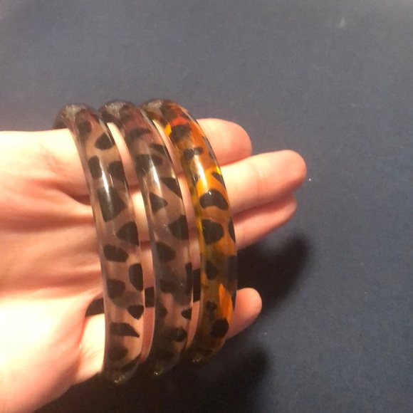 Bracelets - Picture 6 of 16